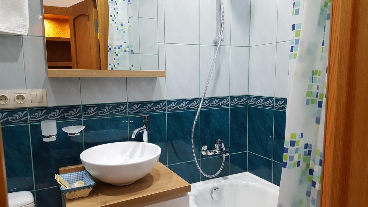 Soprano Apartment Lviv Buitenkant foto